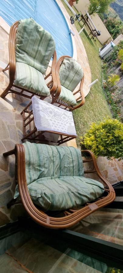 Bungalow Des Pensees Piscine Chauffee 28° Saint-Denis Ngoại thất bức ảnh